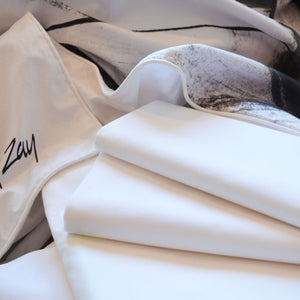 ZayZay-luxury-linen-set-includes-flat-sheet-fitted-sheet-two-pillowcases-and-duvet-cover-Through-Brambles-on-the-Moon